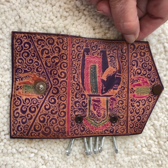NWOT Shantiniketan Indian leather boho key case - Picture 8 of 13